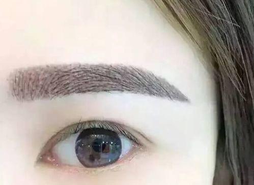 做雾眉的视频教程,轻松掌握自然眉型打造技巧